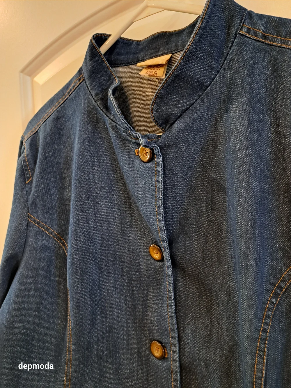 Covington Denim jacket medium Blue with mandarin Collar size Xl